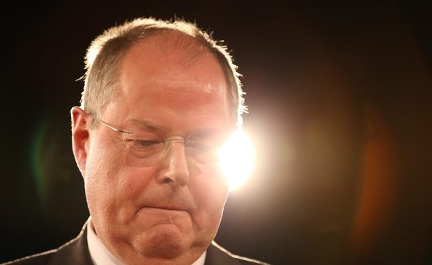 Peer Steinbrueck - nieskuteczna broń SPD przeciwko Merkel  