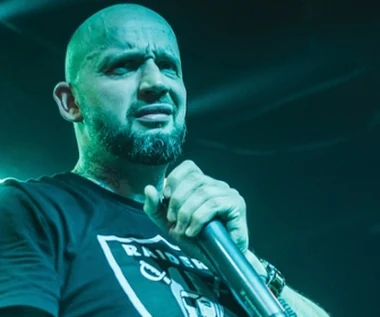 Peja i Slums Attack wracają do "Na Legalu?". Kultowy album w całości zabrzmi na żywo