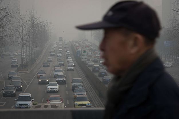 Pekin ma olbrzymi problem ze smogiem /AFP