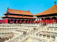 Pekin, pałac cesarski /Encyklopedia Internautica