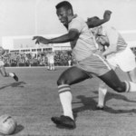 "Pele, sprawiłeś, że świat pokochał piłkę nożną". Pożegnanie legendy futbolu