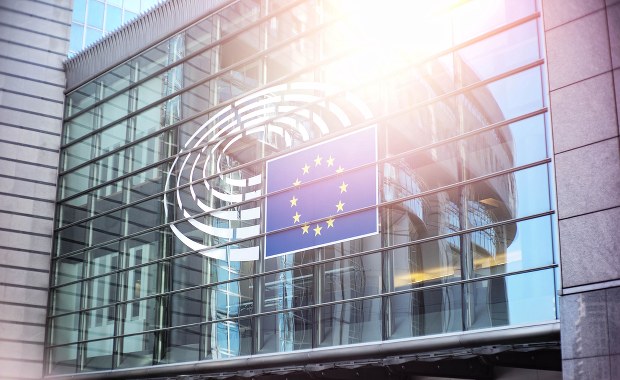 Pełne embargo na rosyjską ropę, węgiel i gaz. Europarlament przyjął rezolucję