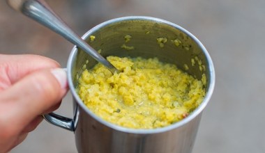 Pełnowartościowe śniadanie, które dodaje energii na cały dzień. Na jelita i cholesterol działa cuda 