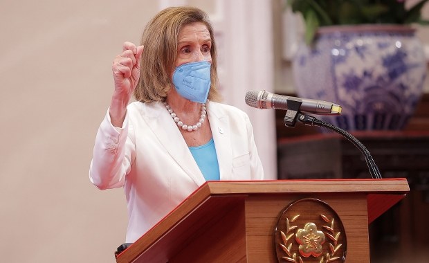 Pelosi: Chiny nie mogą zabraniać światowym przywódcom podróży na Tajwan