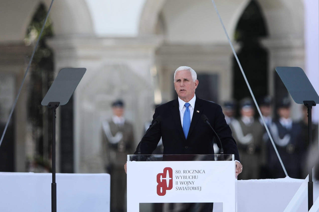 Pence do Polaków: Wasze światło lśniło w mroku