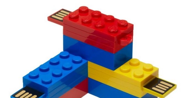 Pendrive z klocków LEGO /materiały prasowe