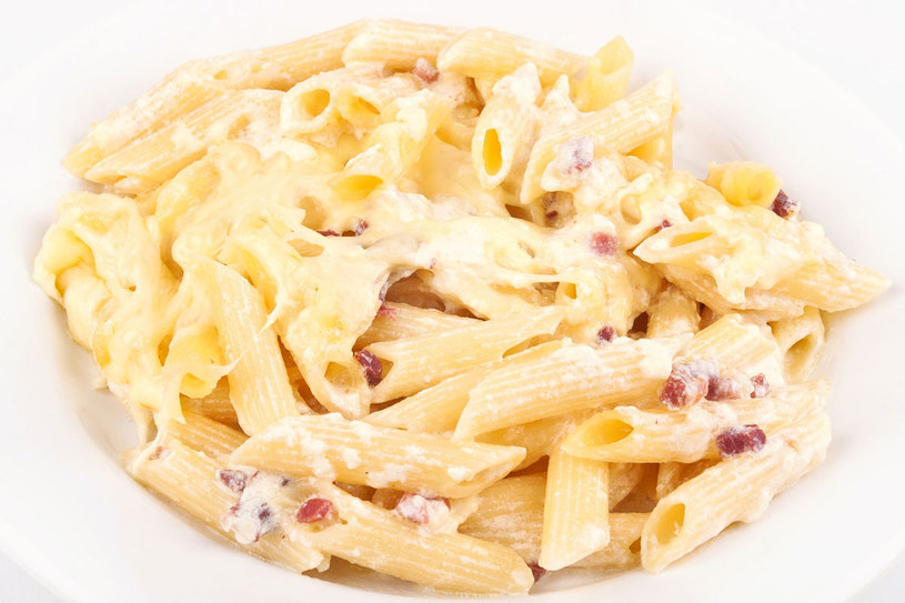 Penne w sosie serowym /123RF/PICSEL