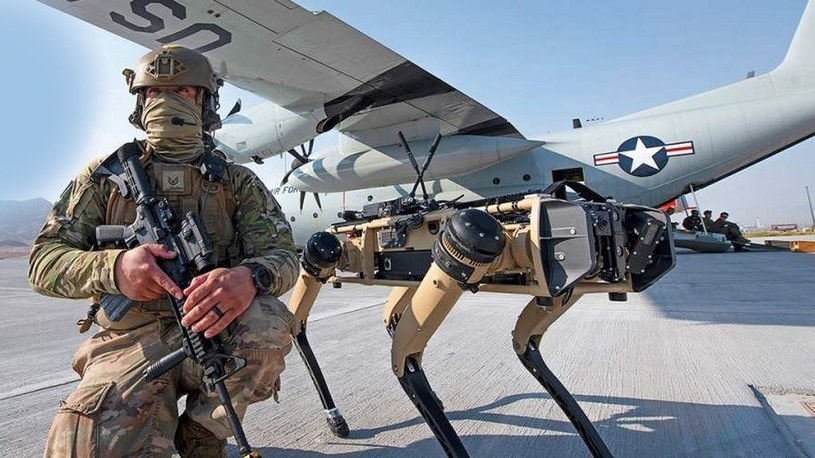 Pentagon stworzył symulację pola walki przyszłości z udziałem robo-psów [FILM] /Geekweek