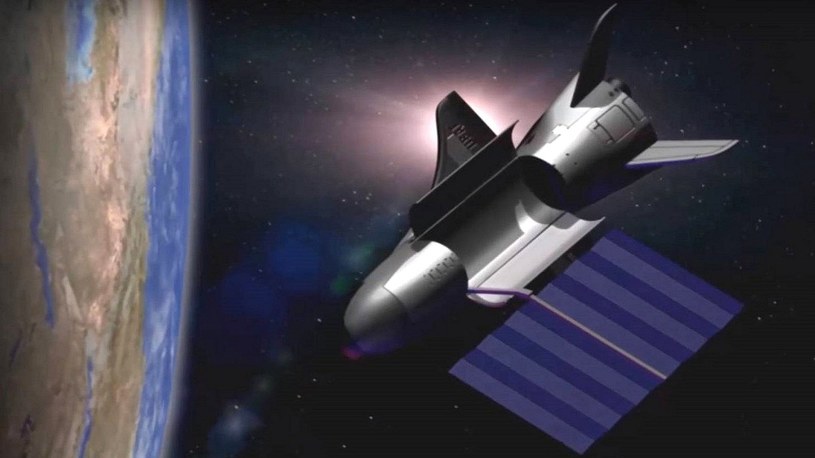 Pentagon ujawnia cel przełomowego eksperymentu realizowanego przez tajemniczy X-37B /Geekweek