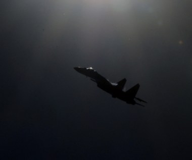 Pentagon: Uzbrojony rosyjski myśliwiec przeleciał obok samolotu USA