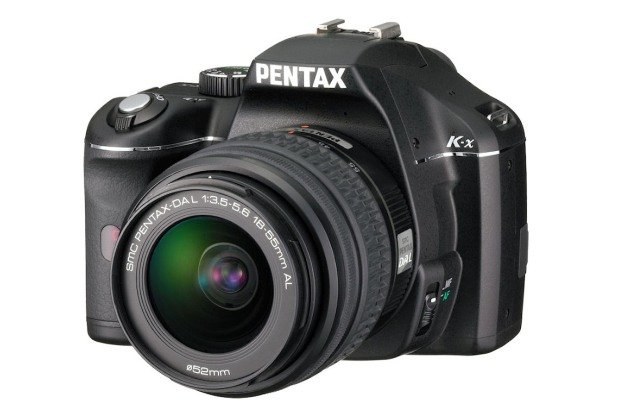 Pentax K-x - najlepsza lustrzanka dla początkujących /materiały prasowe