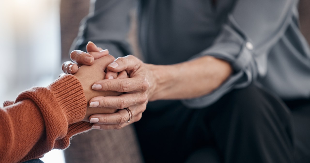 People pleaser to osoba skoncentrowana na tym, by być lubianą, by zyskiwać akceptację ludzi wokół /123RF/PICSEL