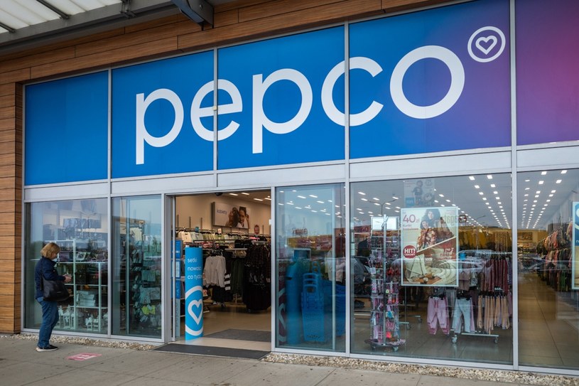 Pepco wycofuje ze sklepów trzy szkodliwe produkty. Klienci mogą je zwracać bez paragonów /ARKADIUSZ ZIOLEK/East News /East News