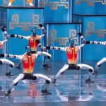 Perfekcyjne skoordynowany pokaz sztuk walki. Roboty przejmują scenę 