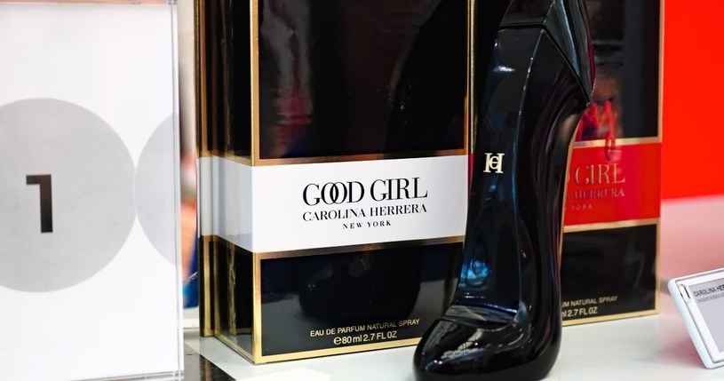 Perfumy Carolina Herrera Good Girl na promocji w Rossmannie! /adobestock /INTERIA.PL