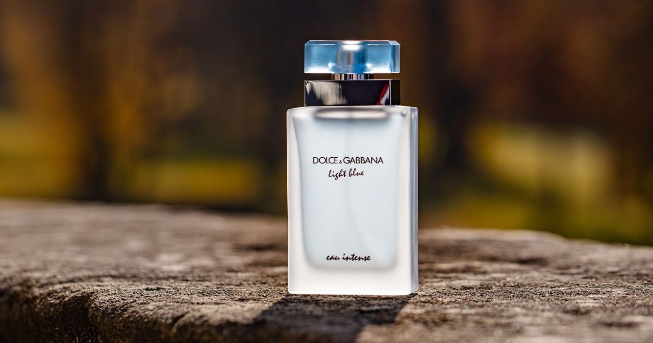 Perfumy Dolce & Gabbana Light Blue na promocji w Rossmannie /adobestock /INTERIA.PL