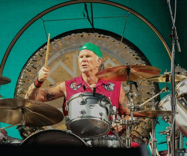 Perkusista Red Hot Chili Peppers zagrał w barze dla 17 osób za... drinka. Kompletne zaskoczenie!