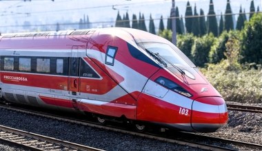 PESA i Hitachi startują do przetargu na pociągi KDP dla PKP Intercity