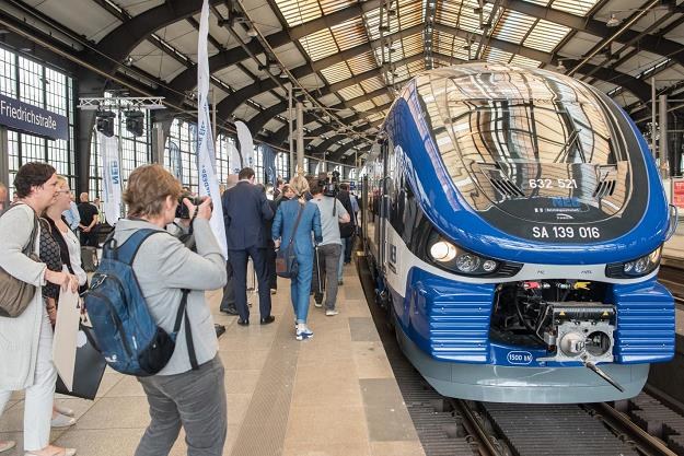 Pesa przekazała pierwszy pociąg Link niemieckiemu przewoźnikowi /Informacja prasowa