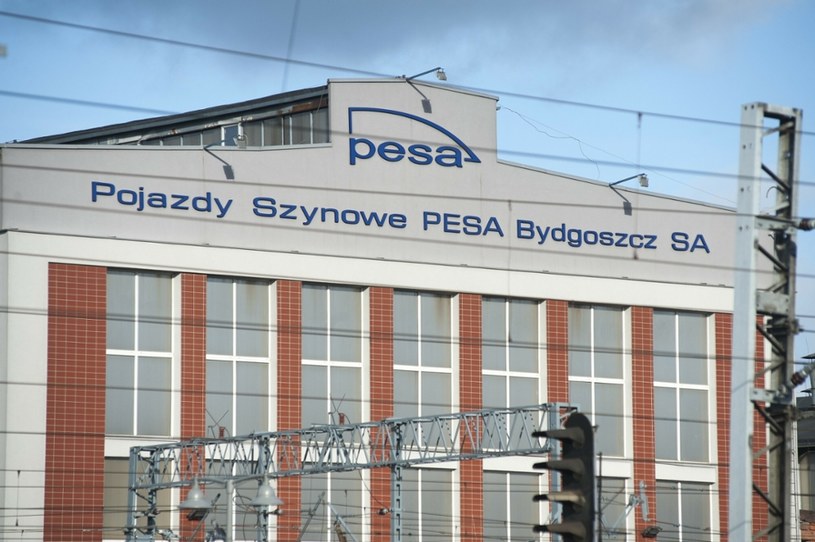 Pesa wygrała przetarg kolejowy w Rumunii za ponad 1 mld zł /Wojciech Stróżyk /Reporter