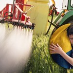 Pestycydy zagrażają dzieciom w Polsce. UNICEF nie pozostawia złudzeń
