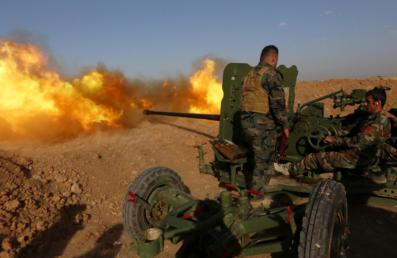 Peszmergowie rozpoczęli ofensywę torującą drogę do zdobycia Mosulu /AFP