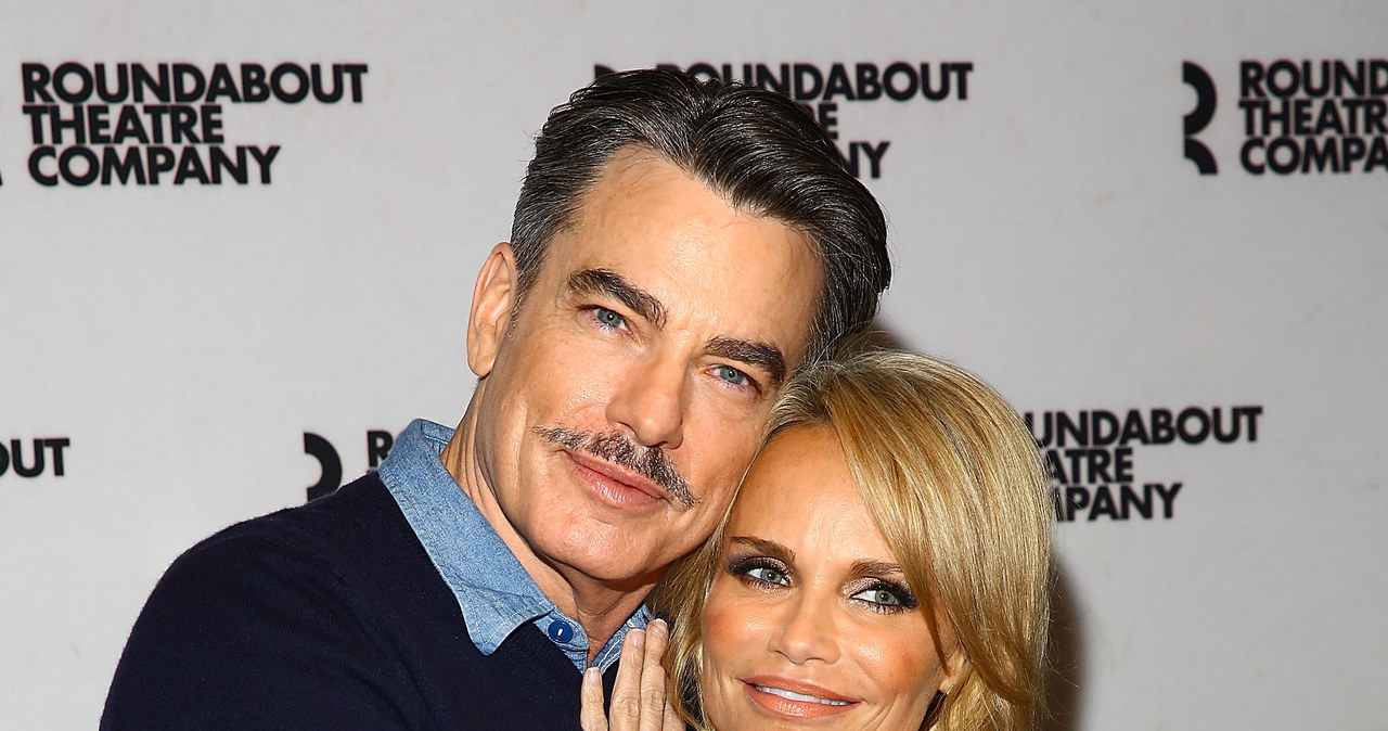 Peter Gallagher i Kristin Chenoweth (aktorka pojawiła się gościnnie w 4. sezonie "Żony idealnej") /Astrid Stawiarz /Getty Images