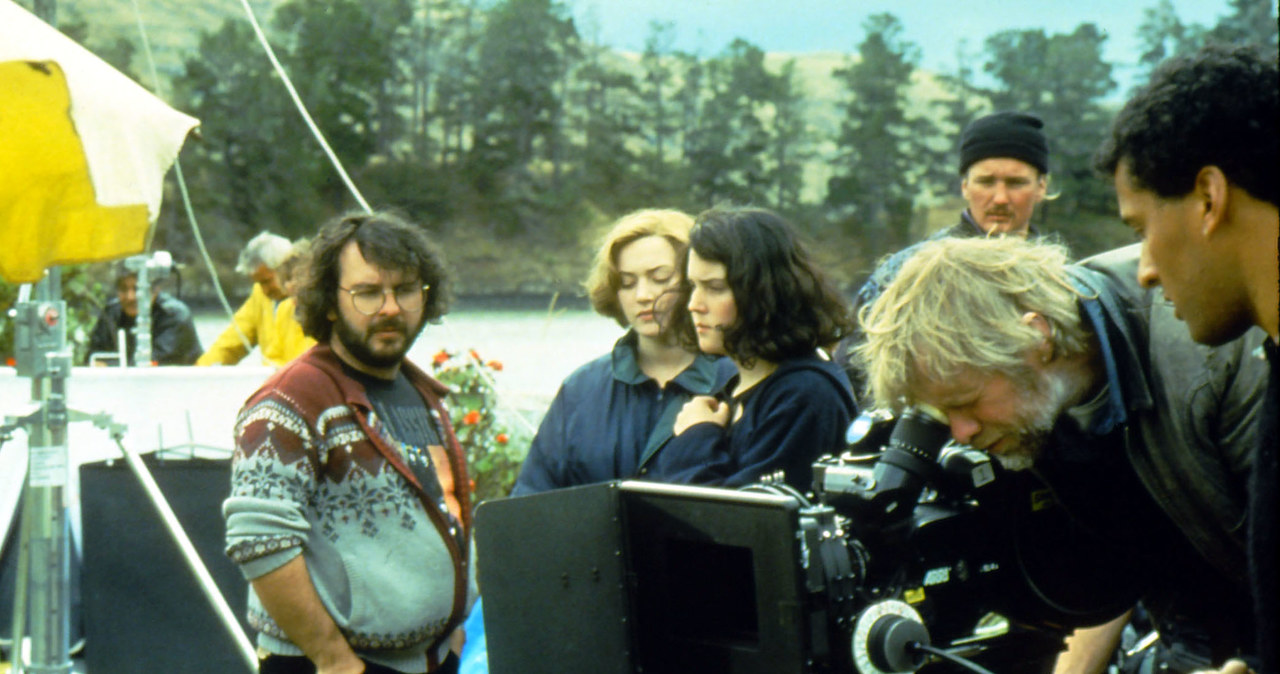 Peter Jackson na planie "Niebiańskich istot" /Mary Evans Picture Library /Agencja FORUM