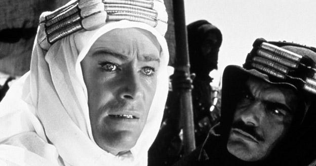 Peter O'Toole i Omar Sharif w filmie "Lawrence z Arabii" /AKPA