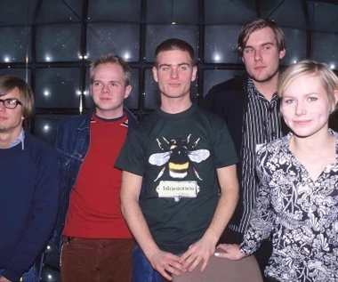 Peter Svensson z The Cardigans tańczył przed lustrem z gitarą. Dziś jego przeboje podbijają świat