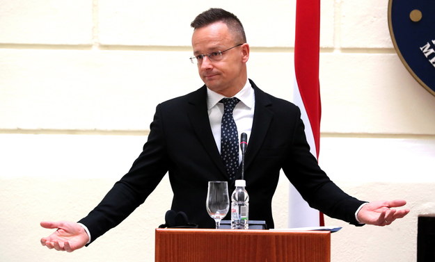 Peter Szijjarto, minister spraw zagranicznych i handlu Węgier /FEHIM DEMIR /PAP/EPA