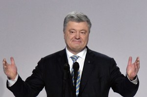 Petro Poroszenko opuścił Ukrainę. Wcześniej uniemożliwiono mu to dwukrotnie