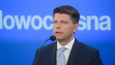 Petru: PiS chce dokonać skoku na oszczędności w OFE