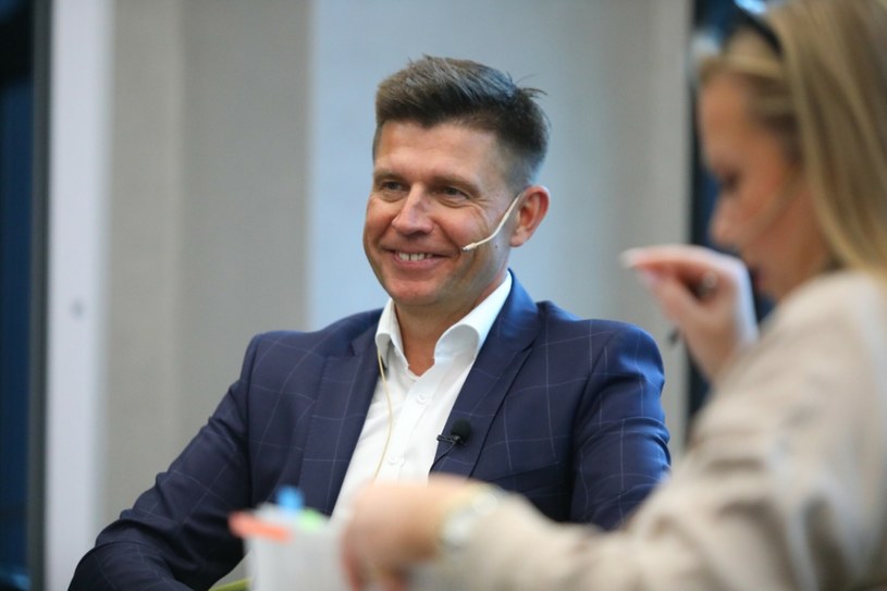 Petru sam wrócił do wpadki sprzed lat. "Przypominam, to dziś"