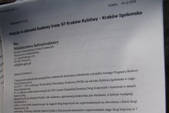Petycja w sprawie obwodnicy Krakowa jedzie do Warszawy