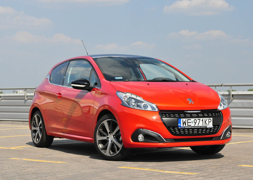 Peugeot 208 1.2 PureTech 110 KM Allure. Mały, ale z klasą