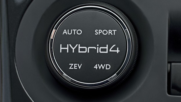 Peugeot 3008 Hybrid4 /Informacja prasowa