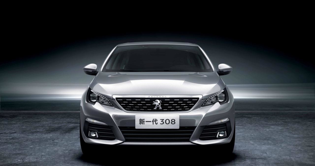 Peugeot 308 sedan /Informacja prasowa