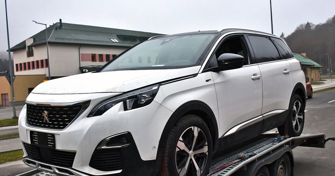 Peugeot 5008 został skradziony na terenie Bułgarii /Straż Graniczna /