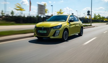 Peugeot e-208 kusi wyglądem. Ale ta cena - 1 tys. zł za 1 KM