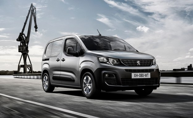 Francuskie "trojaczki" teraz w wersjach dostawczych Peugeot Partner /Peugeot