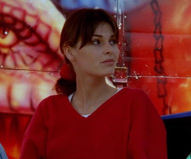 Pewnego dnia, zachęcona prasowym anonsem, zgłasza się do niego Kinga (Gabryjelska), która chce błyskawicznie opanować angielski z miłości do Amerykanina Gary'ego Wise'a (Tomasz Tomaszewski).