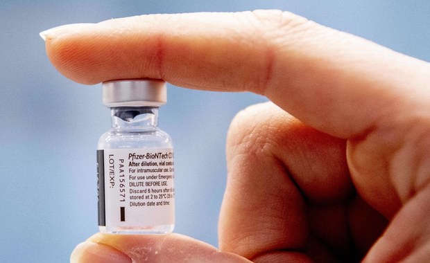 Pfizer/BioNTech zmniejsza dostawy szczepionki przeciw Covid-19 do Europy: Podano daty
