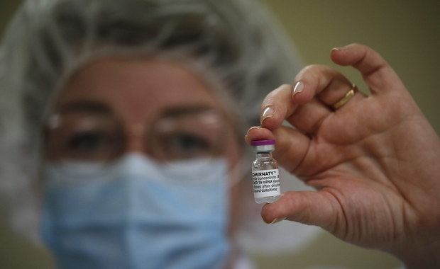 Pfizer chce zatwierdzić szczepionkę dla młodzieży. Jest wniosek w USA