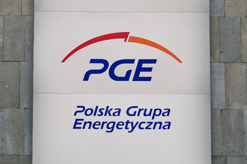 PGE stawia na zieloną energię /Arkadiusz Ziółek /East News