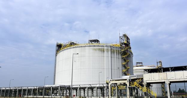 PGNiG zawarło umowę na dostawy gazu do Terminalu LNG w Świnoujściu /fot. Albin Marciniak /East News