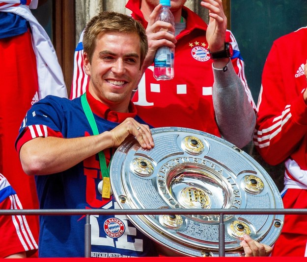Philipp Lahm po zdobyciu mistrzostwa Niemiec z Bayernem Monachium /Marc Mueller /PAP/EPA