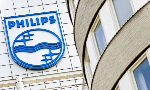 Philips stał się kolejnym celem ataku hakerów /AFP