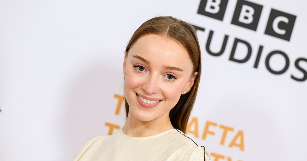 Phoebe Dynevor /Gilbert Flores / Contributor /Getty Images