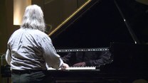 Pianista, który pokonał barierę dźwięku!